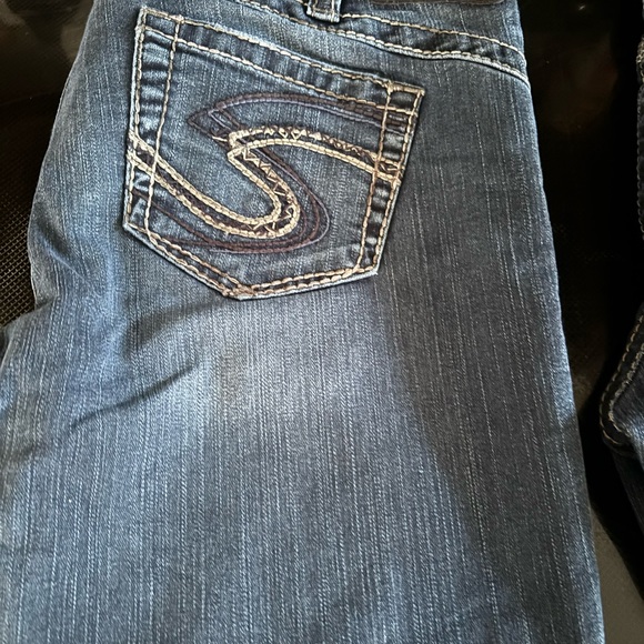 Silver Jeans  2 pairs - Picture 3 of 3